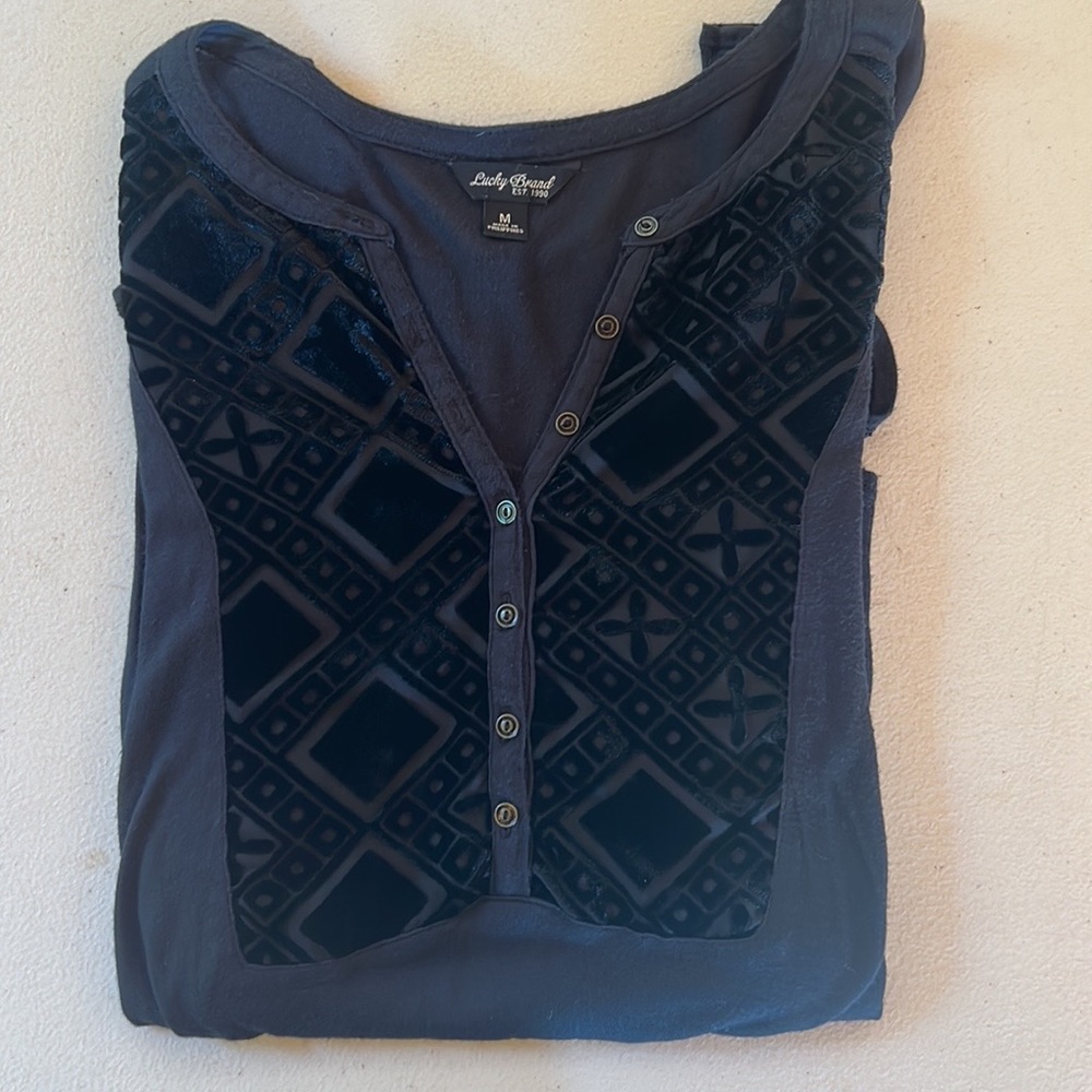 Lucky Black Long Sleeve (M)